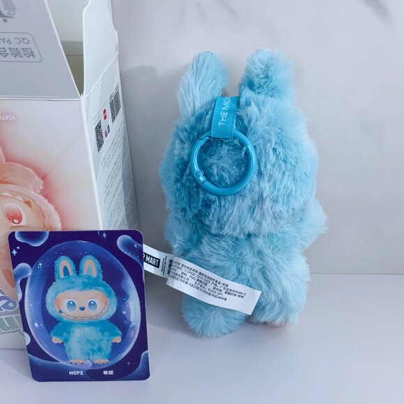 Big into Energy Labubu V3 Hope - Picture 4 of 5